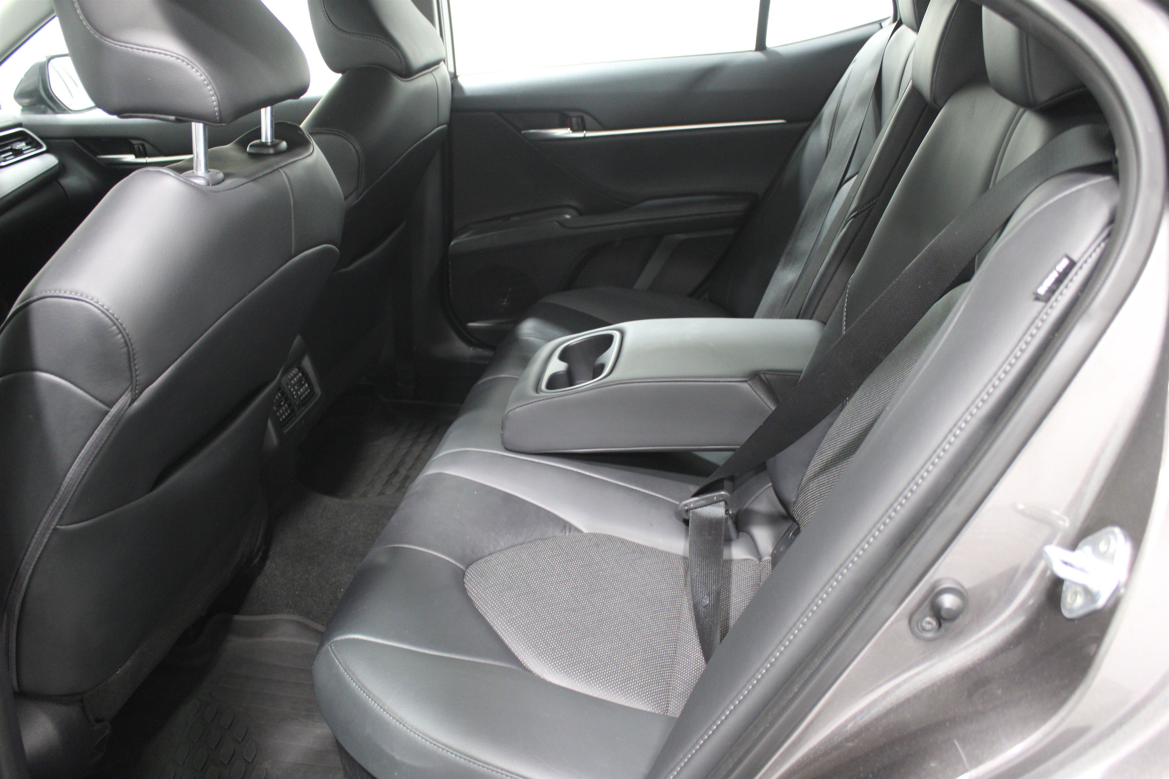 Used 2023 Toyota Camry XLE image 20