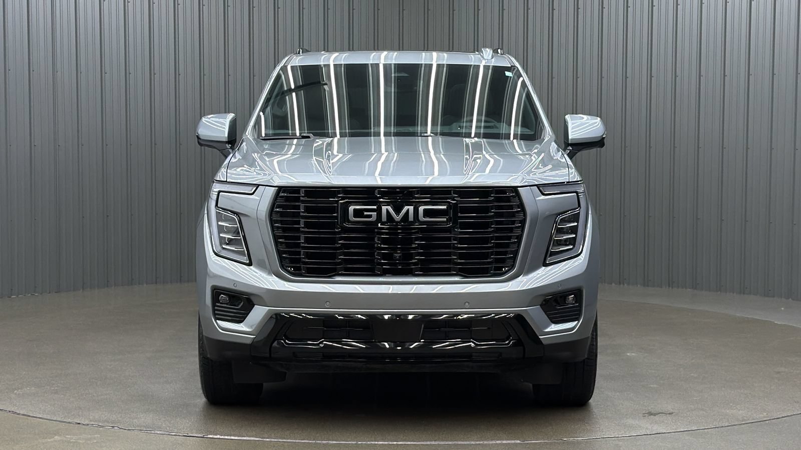 Used 2025 GMC Yukon XL Denali w/ Sun & Power Step Package AWD/4WD image 8