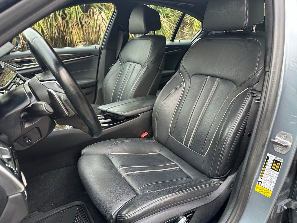 Used 2020 BMW 530i w/ Convenience Package RWD image 15