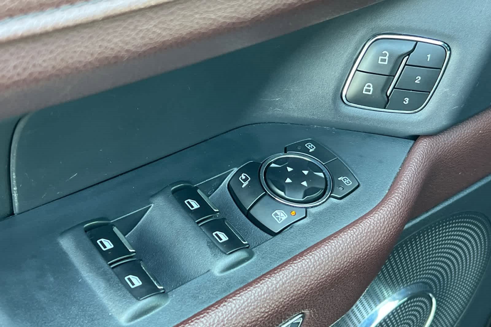 Used 2024 Ford Expedition Max Limited image 13