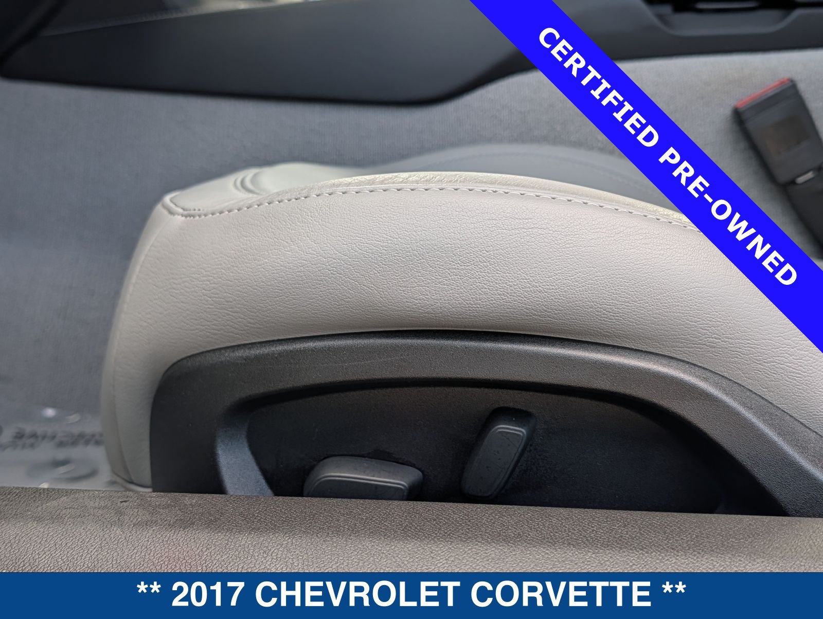 Used 2017 Chevrolet Corvette Stingray Coupe w/ 1LT RWD image 38