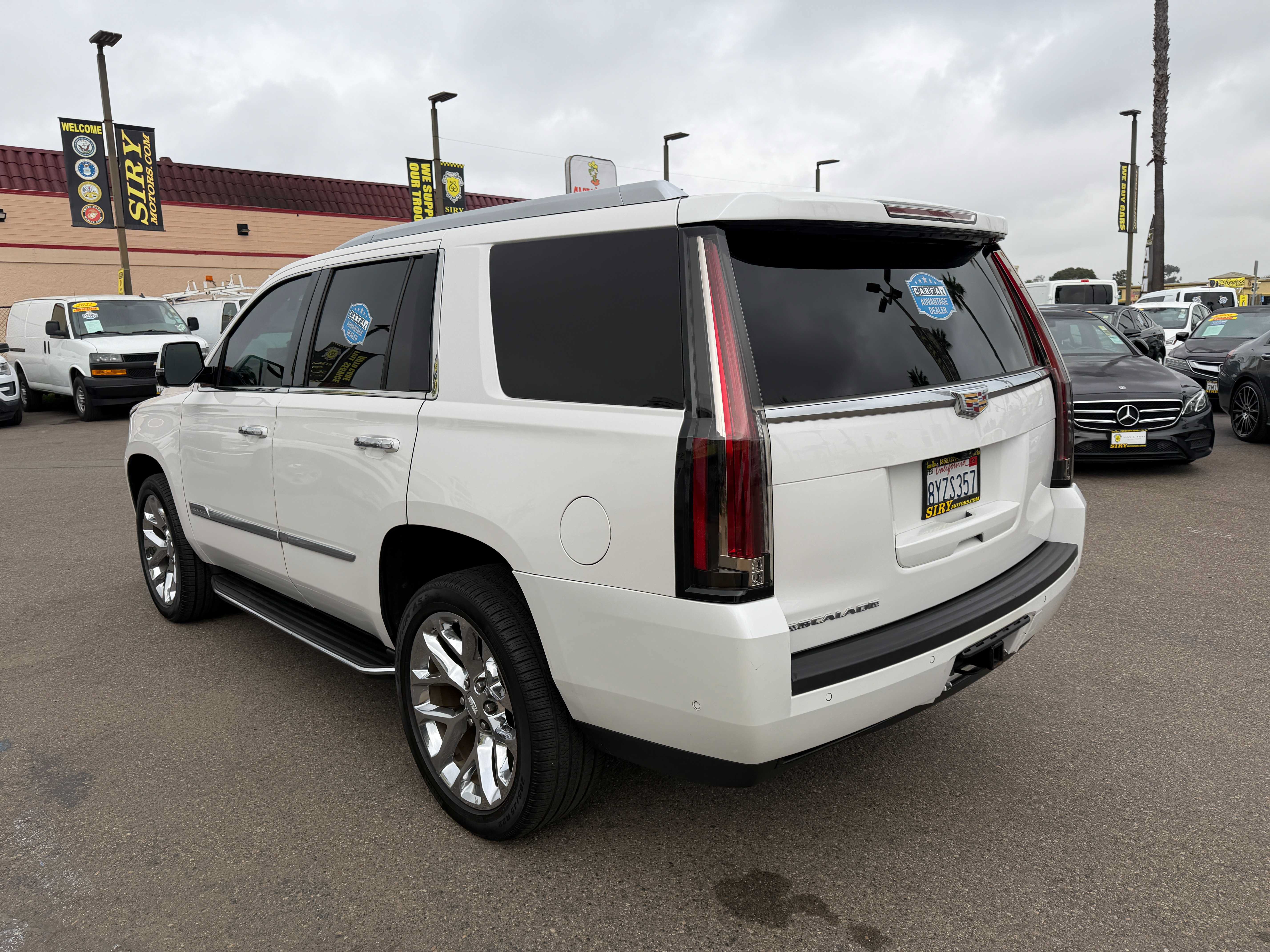 Used 2020 Cadillac Escalade Luxury RWD image 5