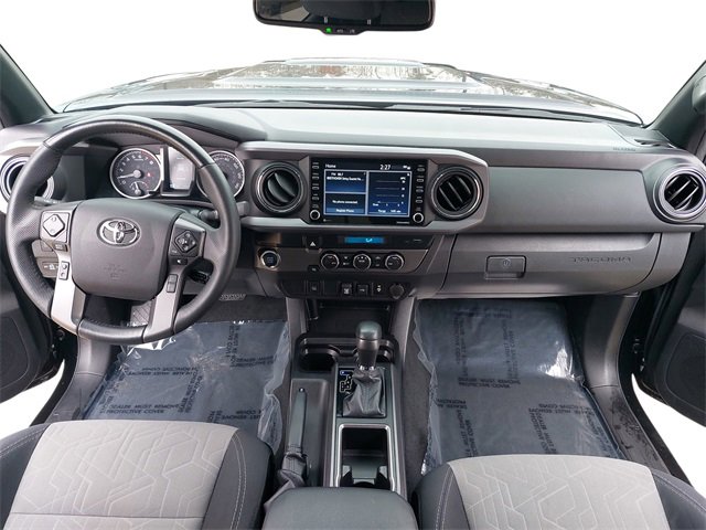Used 2021 Toyota Tacoma TRD Sport image 9
