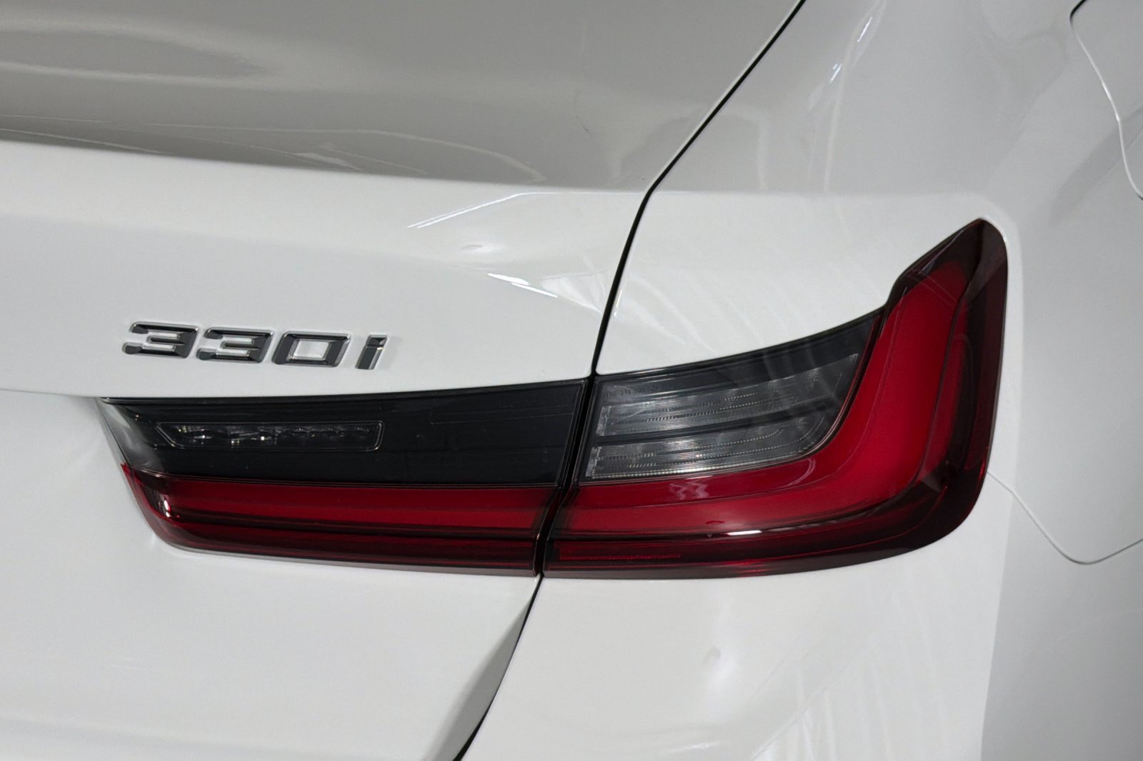 New 2026 BMW 330i Sedan w/ Premium Package RWD image 24