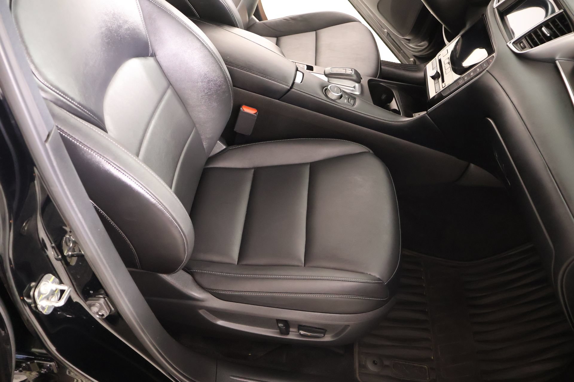 Used 2023 INFINITI QX50 Pure FWD image 12