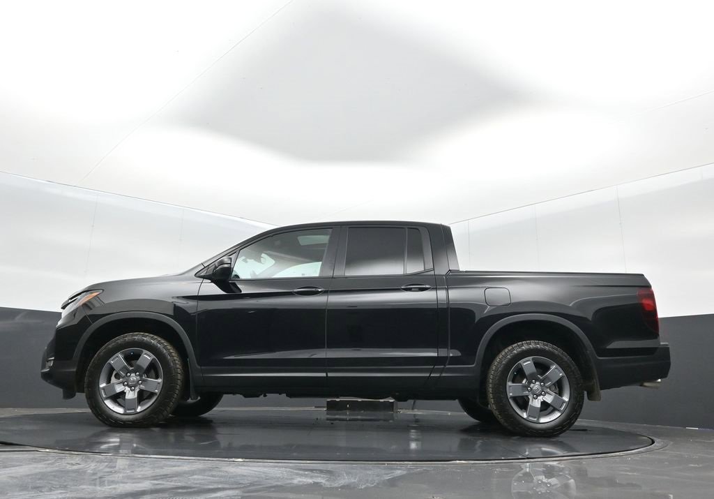 Certified 2025 Honda Ridgeline TrailSport image 14