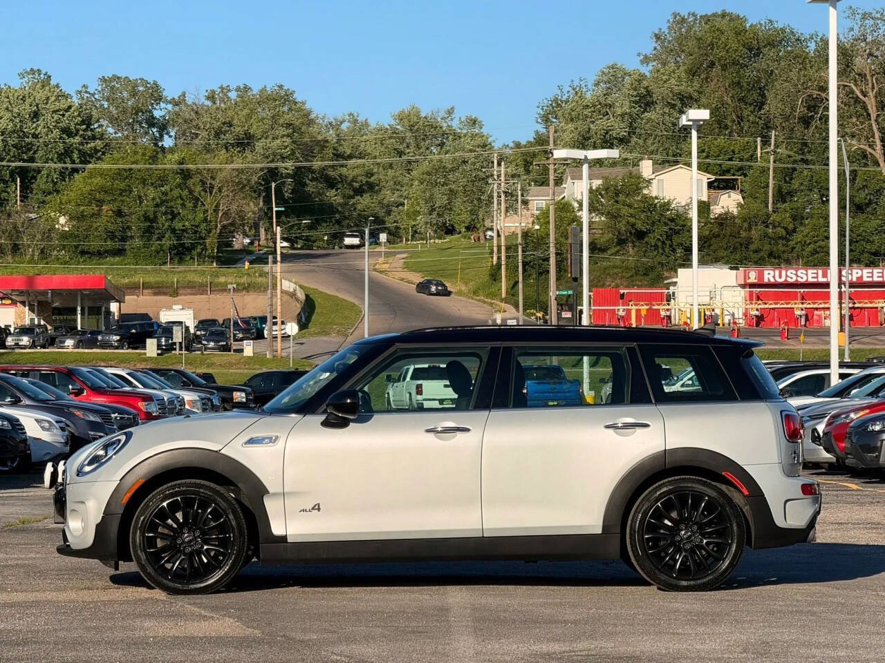 Used 2019 MINI Cooper Clubman S w/ Premium Package AWD/4WD image 5
