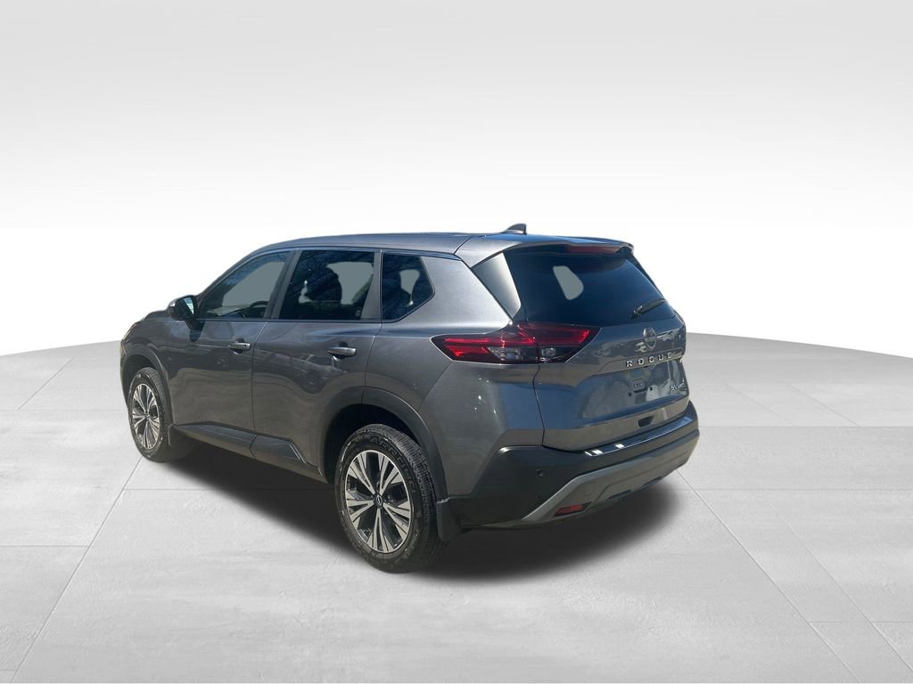 Used 2023 Nissan Rogue SV AWD/4WD image 3