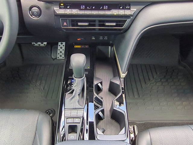 Used 2025 Toyota Camry XSE image 18