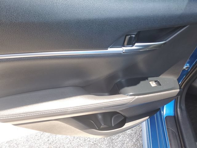 Used 2020 Toyota Camry XSE w/ Navigation Package FWD image 17