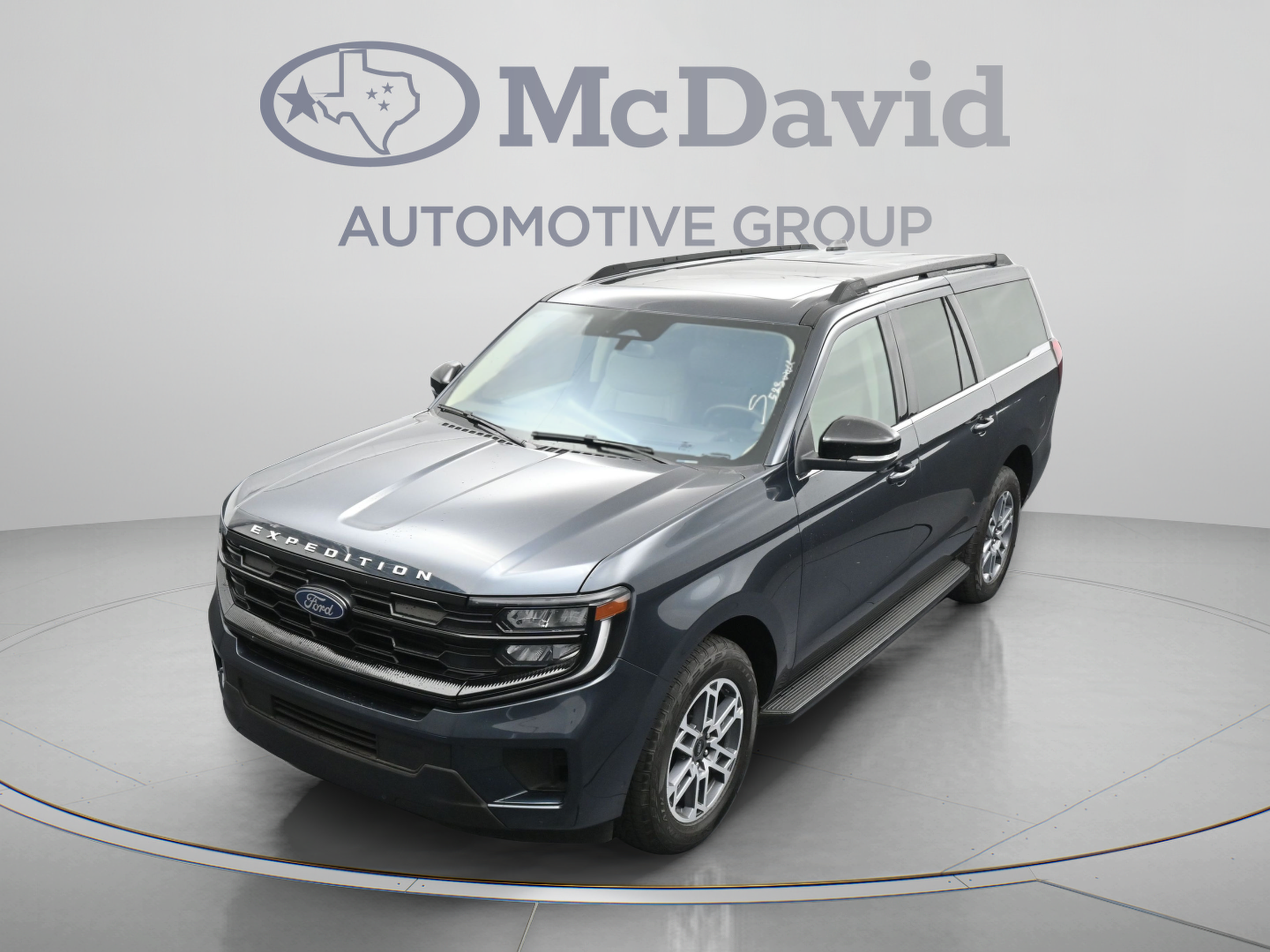 Used 2025 Ford Expedition Max Active AWD/4WD image 36
