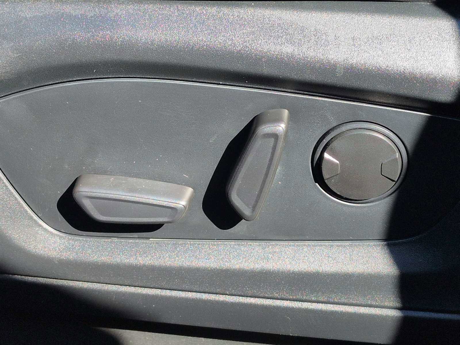 Used 2023 Ford Explorer XLT w/ Equipment Group 202A image 18