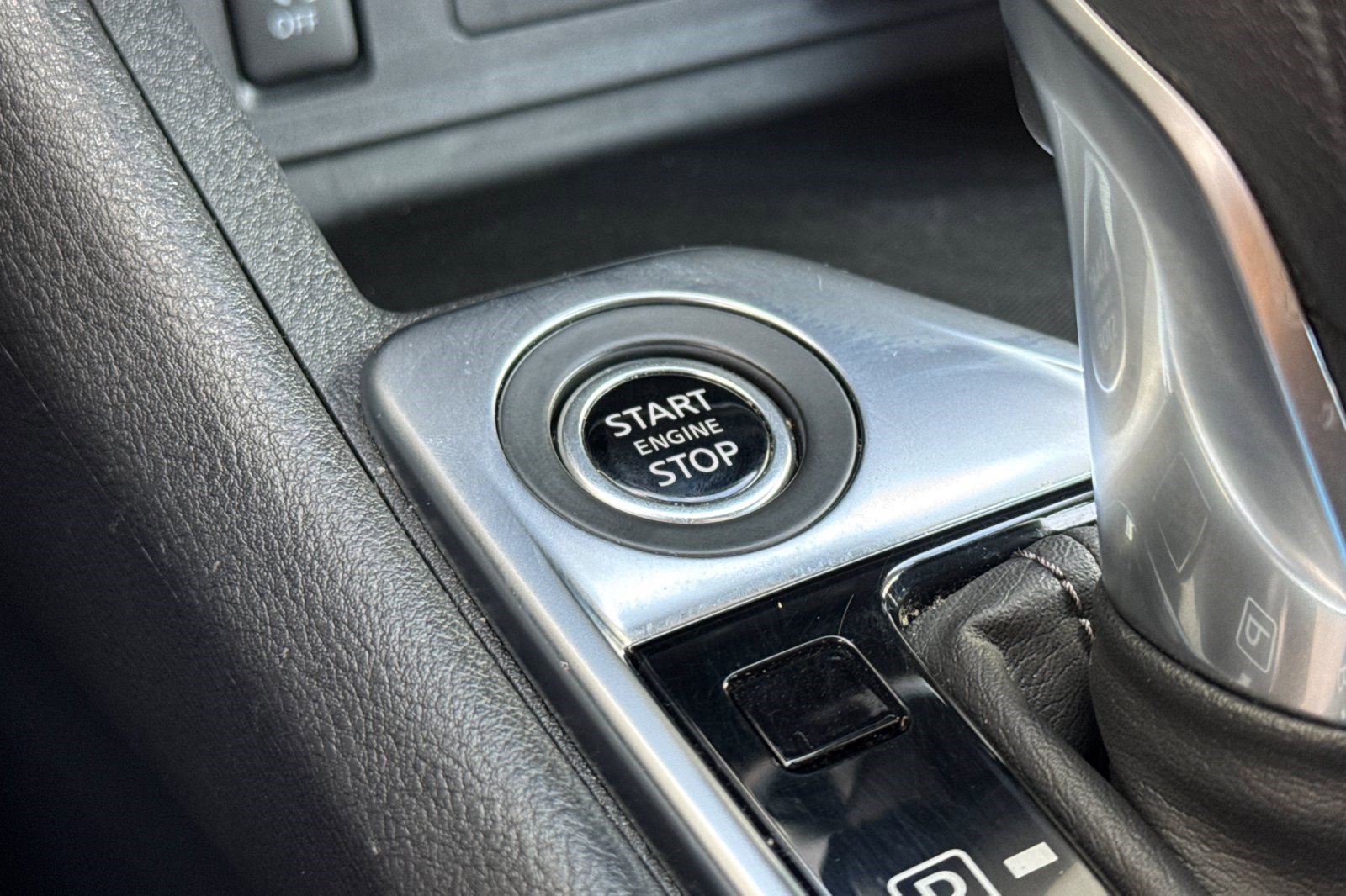 Used 2024 Nissan Sentra SV image 32