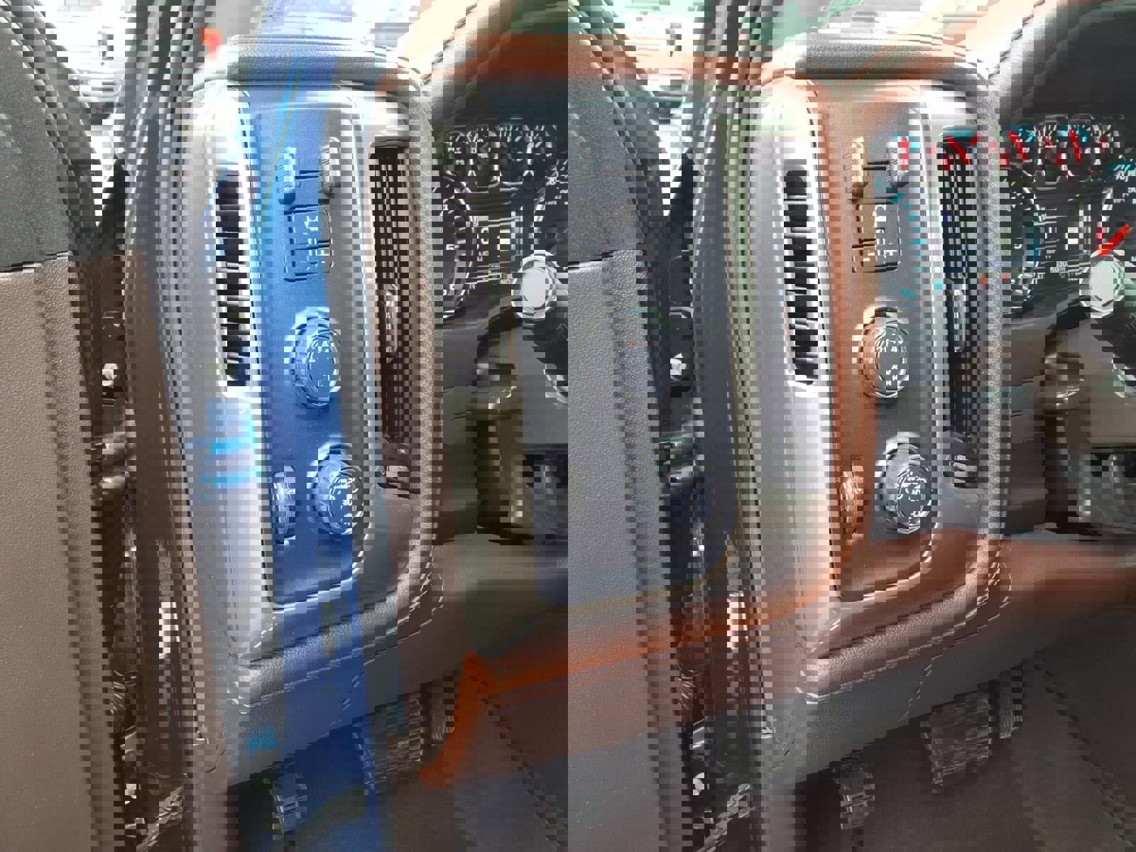 Used 2018 Chevrolet Silverado 2500 High Country image 22