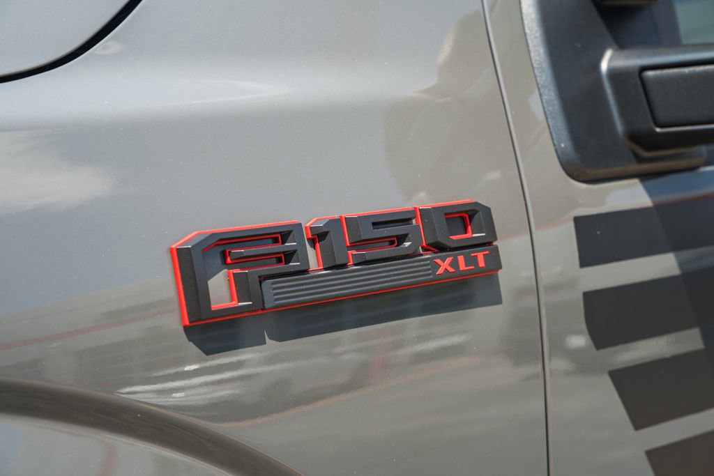Used 2018 Ford F150 XLT w/ Equipment Group 302A Luxury AWD/4WD image 19