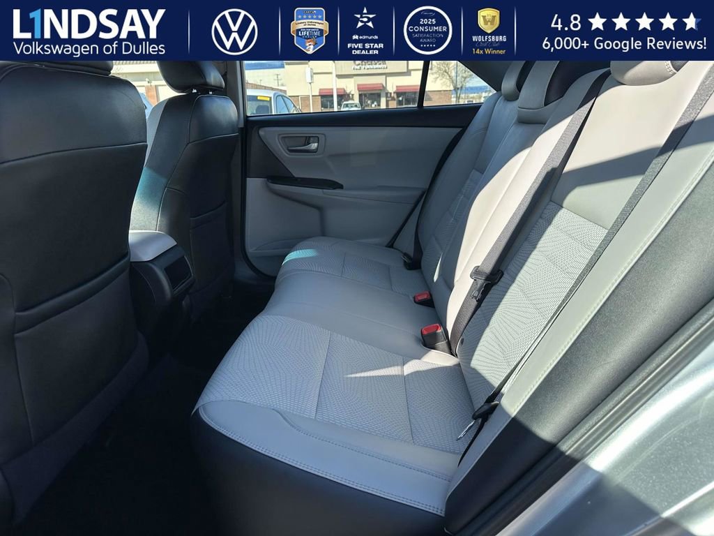 Used 2017 Toyota Camry SE image 13