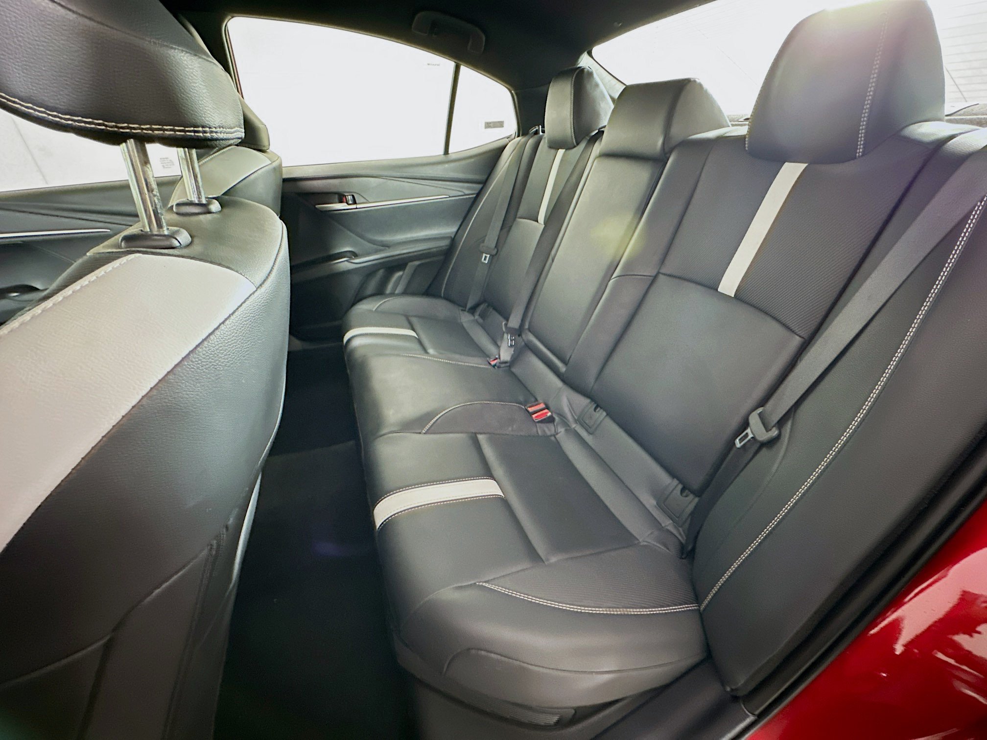 Used 2025 Toyota Camry SE FWD image 26