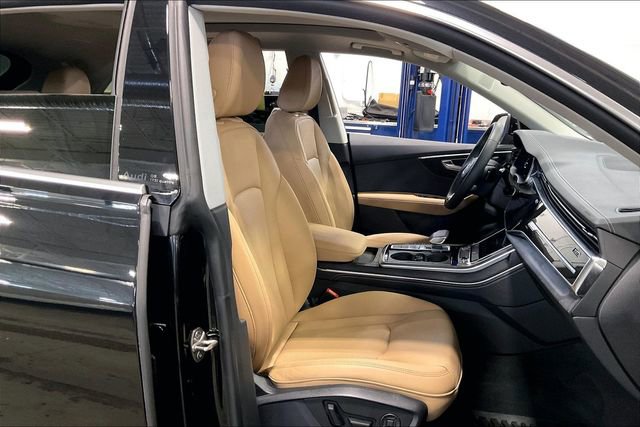 Used 2025 Audi Q8 Premium Plus w/ Premium Plus Package image 7