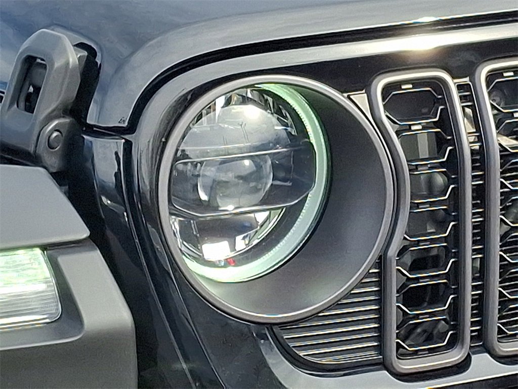 Used 2024 Jeep Wrangler Unlimited Rubicon 4xe w/ Technology Group image 9