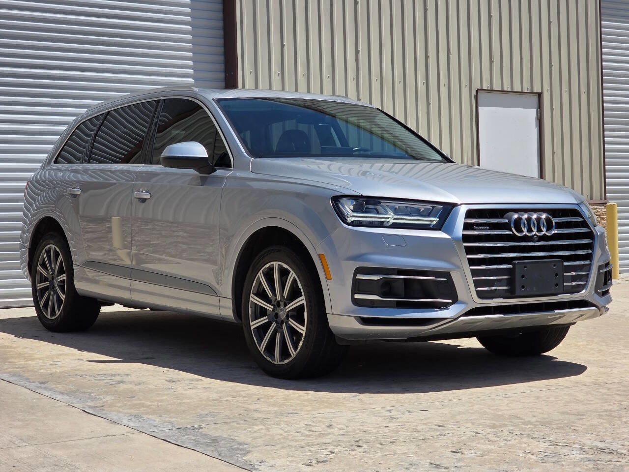 Used 2017 Audi Q7 3.0T Prestige AWD/4WD image 6