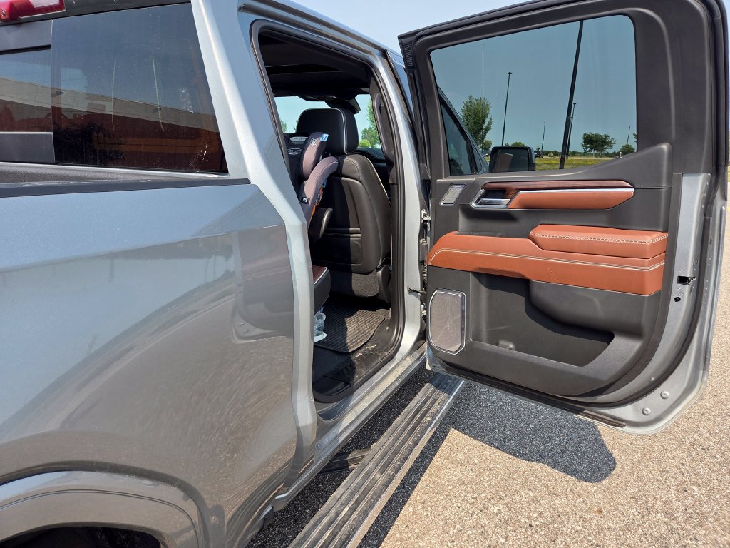 Used 2025 GMC Sierra 1500 Denali Ultimate AWD/4WD image 24