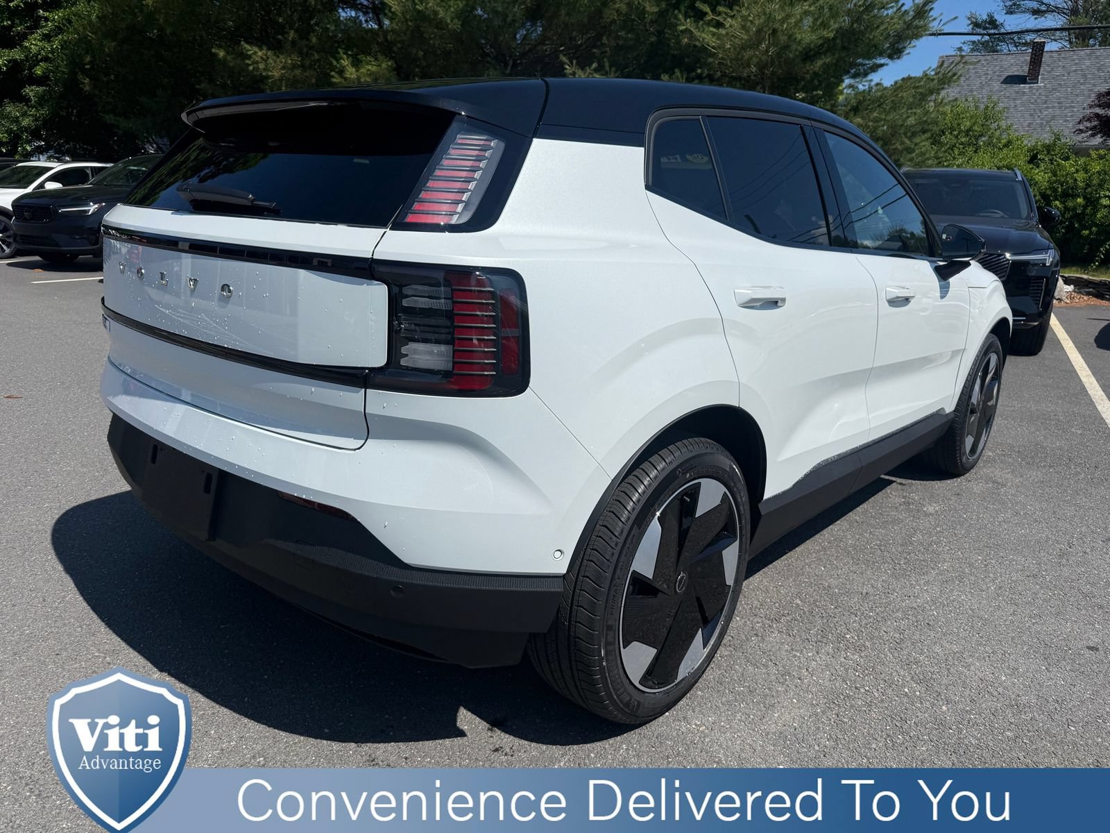 New 2026 Volvo EX30 Ultra w/ Protection Package AWD/4WD image 8