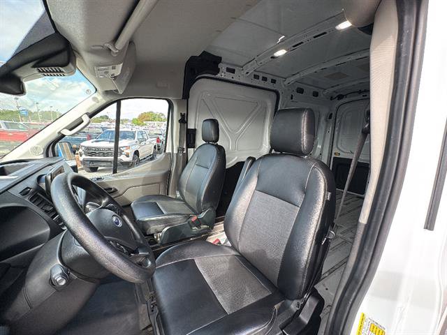 Used 2023 Ford Transit 250 Medium Roof image 13