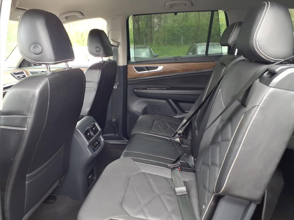 Used 2024 Volkswagen Atlas SE image 17