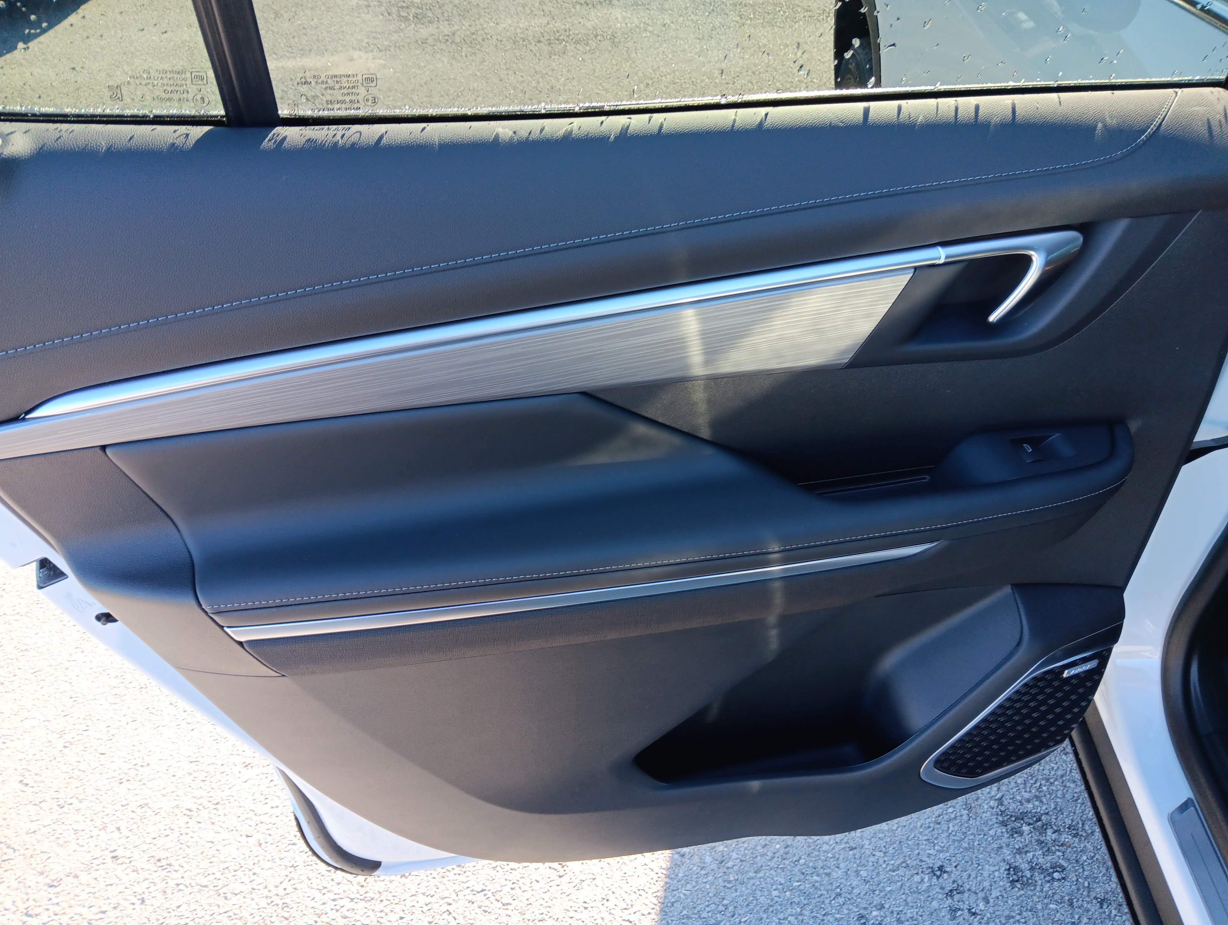 New 2026 Buick Enclave Preferred w/ LPO, Floor Liner Package image 16