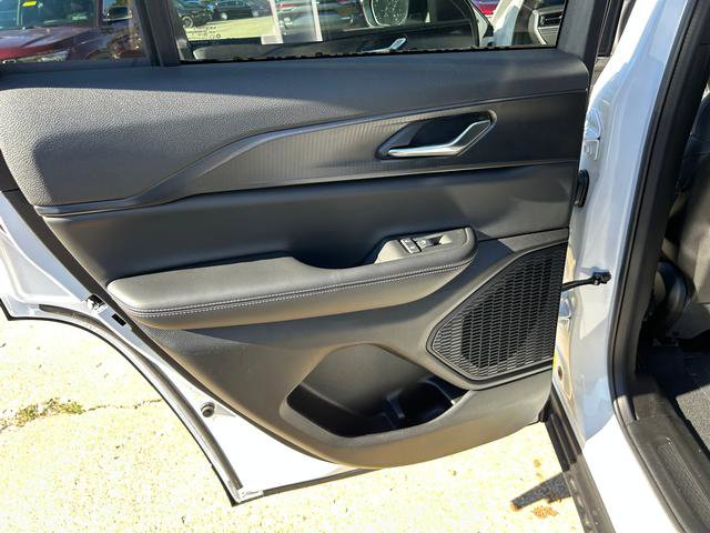 New 2025 Jeep Grand Cherokee image 9