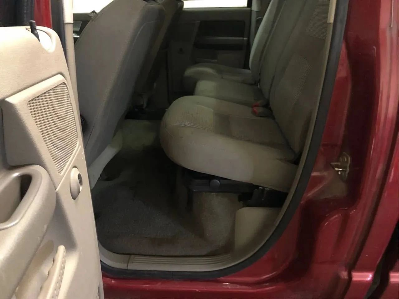 Used 2007 Dodge Ram 3500 Truck SLT image 10