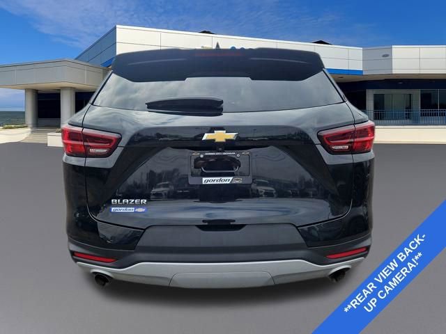 Used 2023 Chevrolet Blazer LT w/ Convenience Package image 4