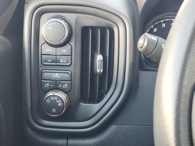 Used 2024 Chevrolet Silverado 1500 W/T w/ Trailering Package AWD/4WD image 23