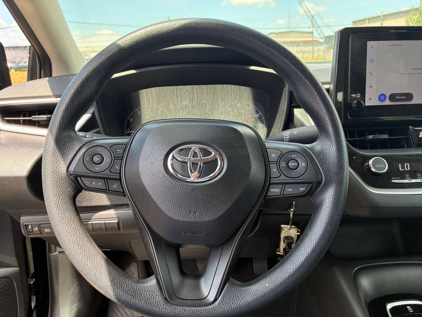 Used 2025 Toyota Corolla LE FWD image 26