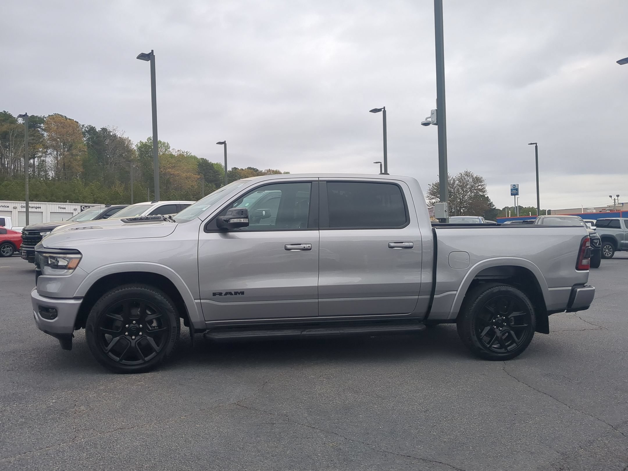 Used 2022 RAM 1500 Laramie AWD/4WD image 8