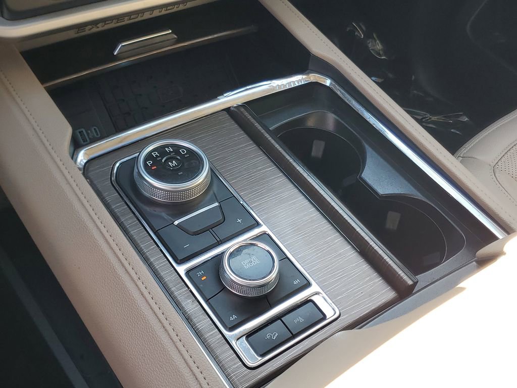 Used 2024 Ford Expedition Max Limited AWD/4WD image 28