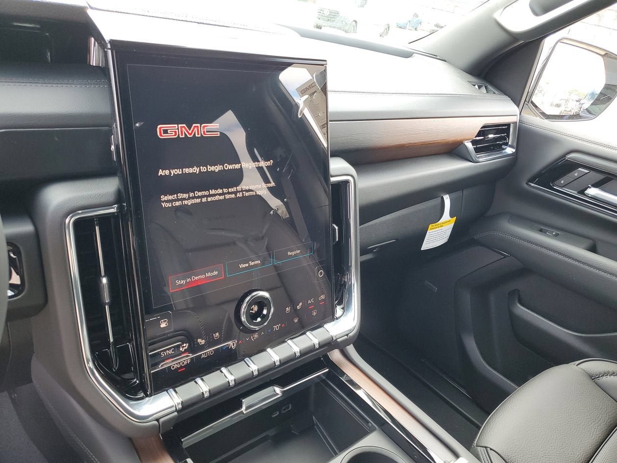 New 2026 GMC Yukon XL Denali w/ Sun & Power Step Package AWD/4WD image 26
