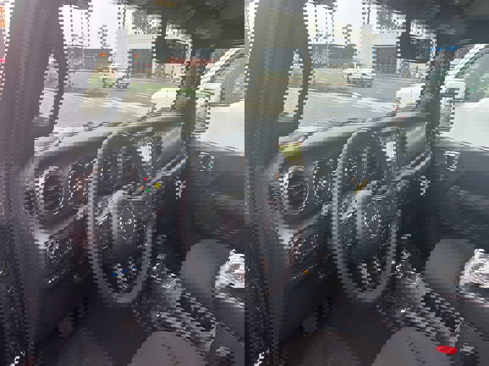 Used 2023 Jeep Wrangler Unlimited w/ Dual Top Group image 35