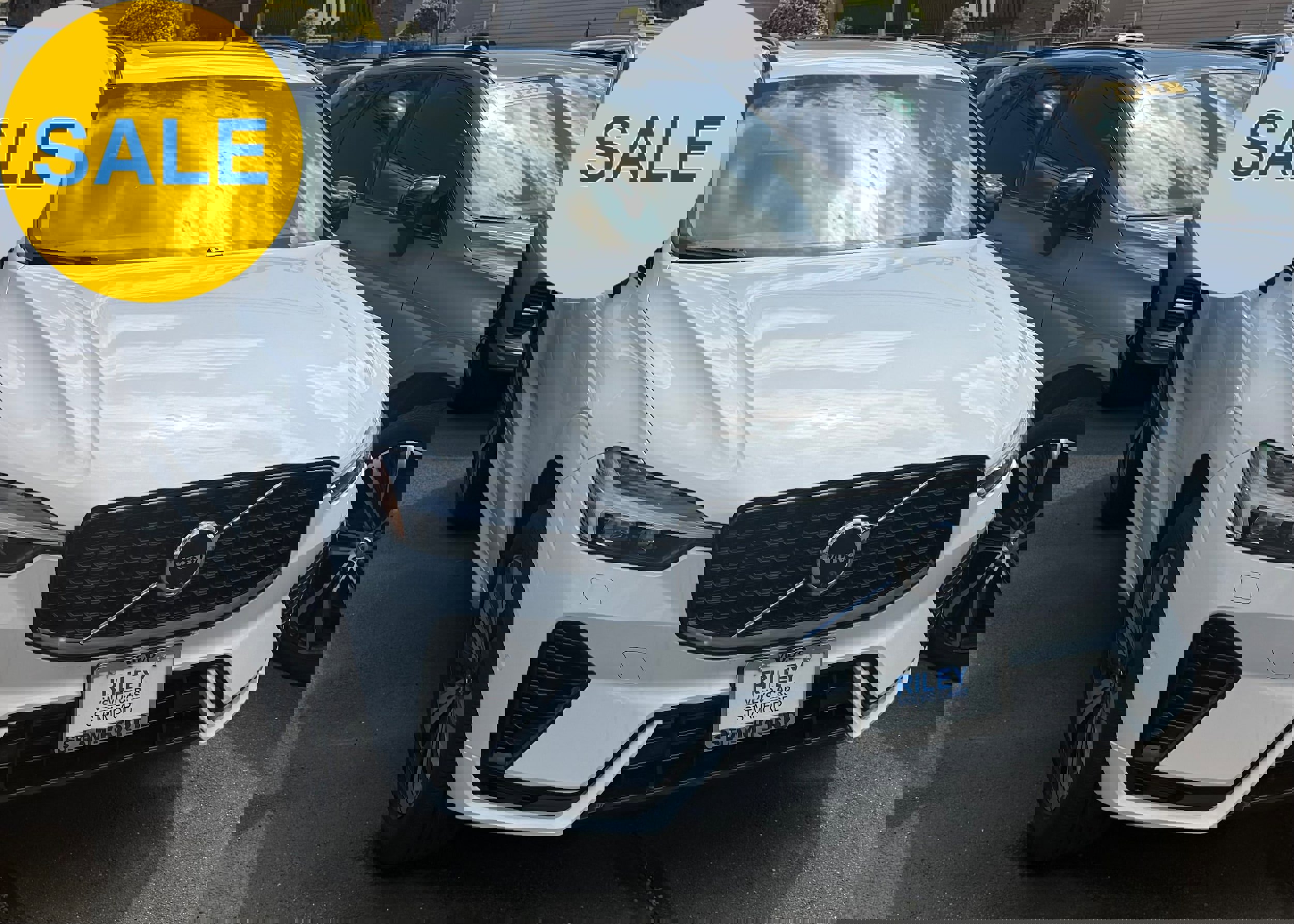 New 2025 Volvo XC60 T8 Plus w/ Protection Package Premier image 1