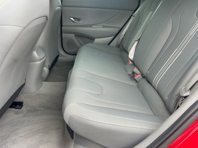 Used 2022 Hyundai Elantra Blue image 13