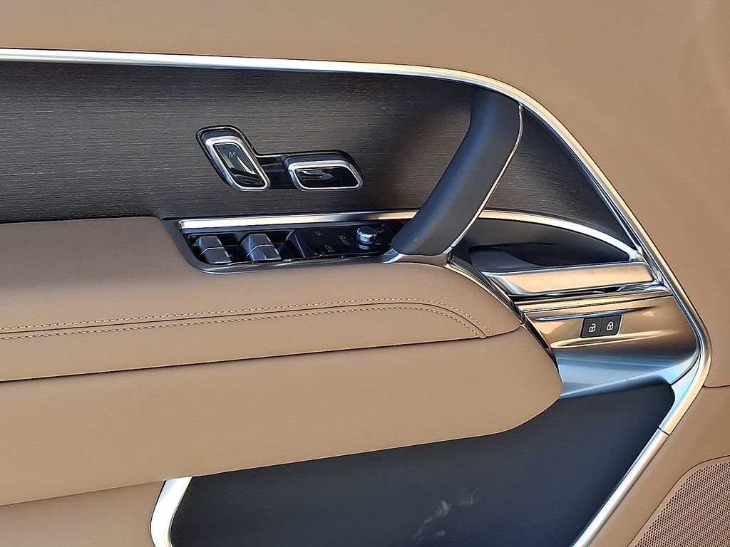 New 2026 Land Rover Range Rover SE AWD/4WD image 8