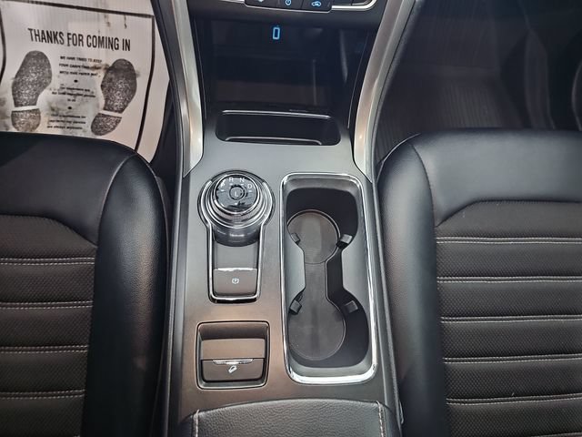 Used 2017 Ford Fusion SE w/ Equipment Group 201A FWD image 21