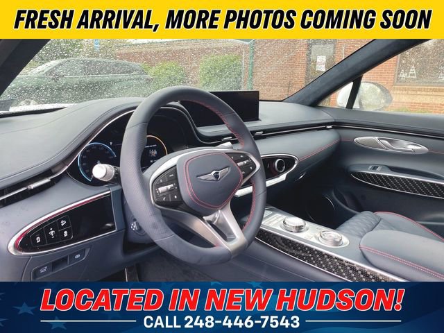 Used 2025 Genesis GV70 3.5T Sport w/ Sport Prestige Package AWD/4WD image 10