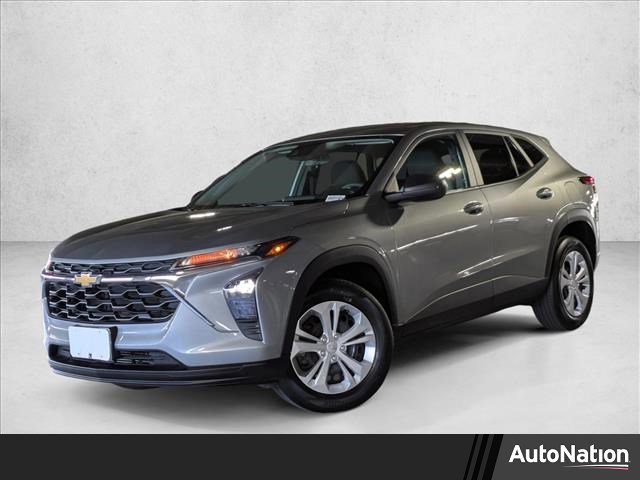 Used 2024 Chevrolet Trax LS image 1