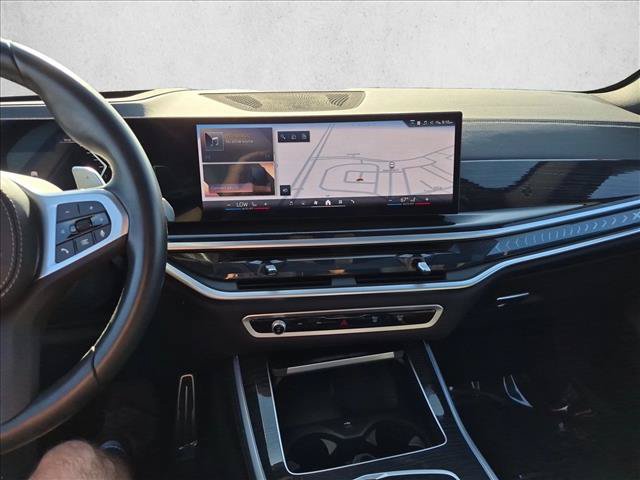 Used 2025 BMW X5 sDrive40i w/ M Sport Package RWD image 15