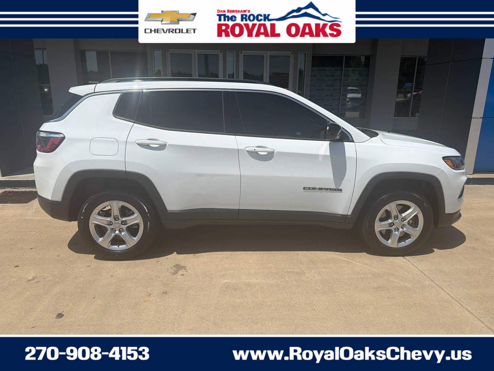 Used 2023 Jeep Compass Latitude AWD/4WD image 7