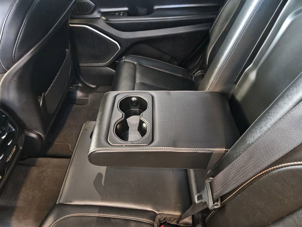 Used 2022 Jeep Grand Cherokee L Limited image 27