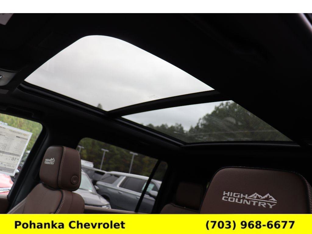 New 2026 Chevrolet Suburban High Country w/ Sun And Tow Package image 19