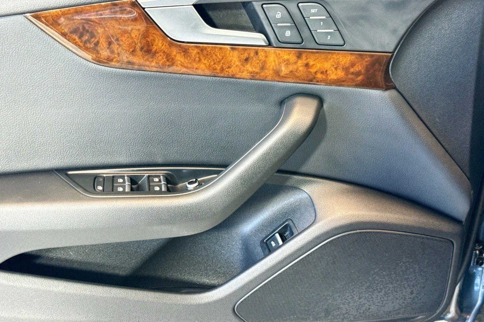 Used 2019 Audi A4 2.0T Premium w/ Convenience Package AWD/4WD image 16