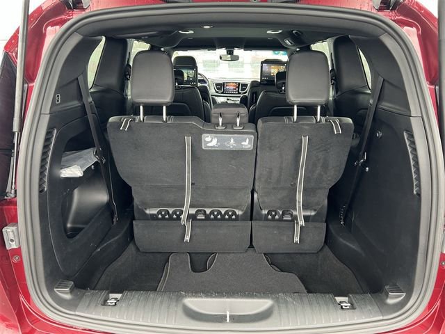 Used 2020 Chrysler Pacifica Touring-L image 22